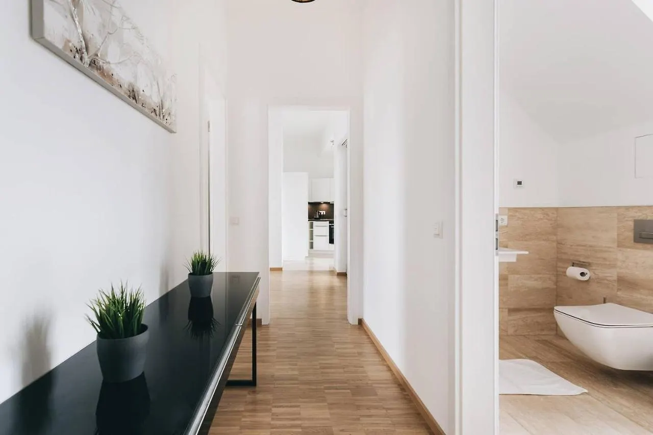 Dill Apartment Frauenkirchenblick Dresden