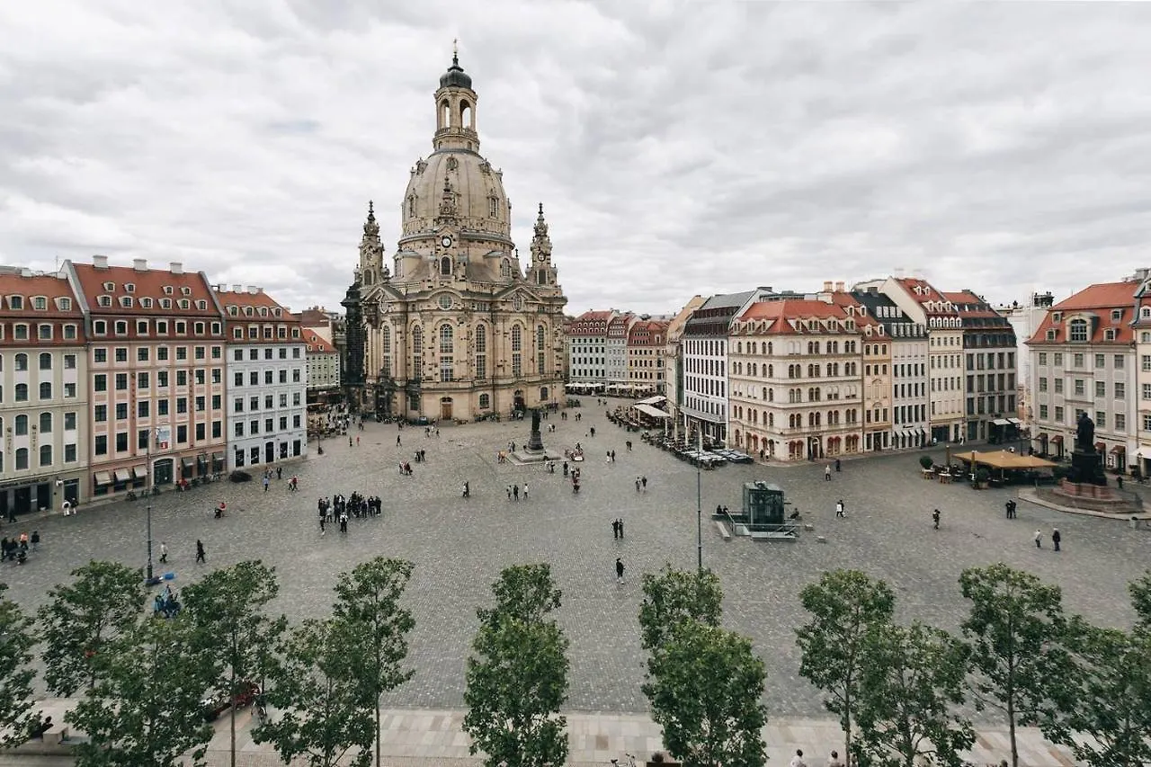 Dill Apartment Frauenkirchenblick Дрезден
